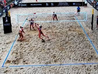 An Tag 2 der Beachvolleyball-EM trifft das deutsche Duo Anna Grüne und Sandra Ittlinger auf die Schweizer Paarung Joana Mäder und Leona Kernen. Trotz einer ordentlichen Vorstellung gelingt der direkte Sprung ins Achtelfinale am Ende nicht.
