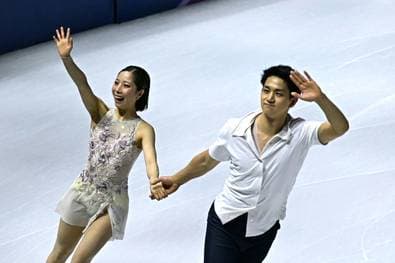 Eiskunstlauf-Olympiasieger beenden Karriere