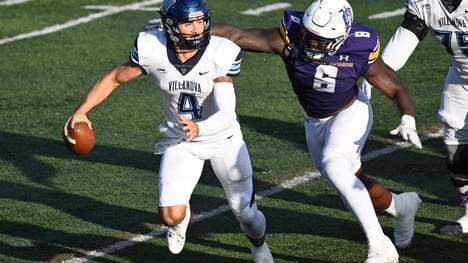 AJ Simon (lila Trikot) ist im Alter von nur 25 Jahren verstorben