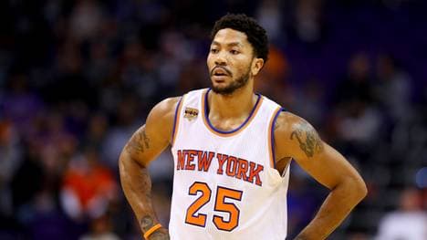 New York Knicks v Phoenix Suns