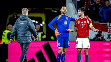 Dominik Szoboszlai (r.) erlaubte sich in der Nations League einen irren Aussetzer