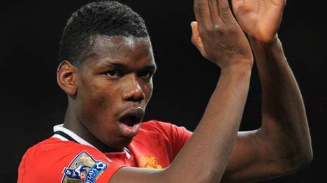 Manchester United's French midfielder Pa