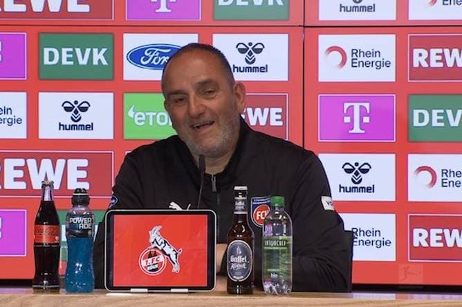 Erst scherzt Frank Schmidt, dann folgt ein Monolog
