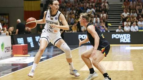 Deutschlands Emily Bessoir (l.) im Duell