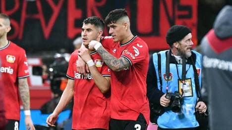 Ecuadors Piero Hincapie wurde im Länderspiel gegen Bolivien unter Tränen vom Platz getragen werden