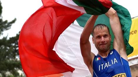 Geher-Olympiasieger Alex Schwazer feiert Sieg bei der Team-WM in Rom 2016