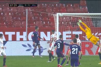 Perfekter Abschluss! Besser kann man einen Volley nicht platzieren