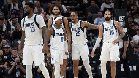 Die Dallas Mavericks haben die NBA-Lotterie gewonnen