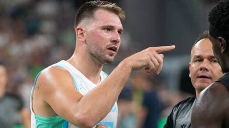 Hat sich Luka Doncic verletzt?