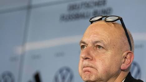 Neuendorf sieht seine eigene Rolle kritisch