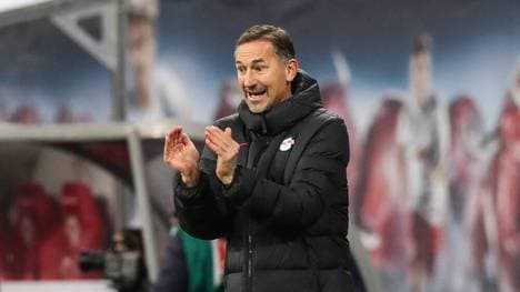 Co-Trainer Achim Beierlorzer von RB Leipzig hat es nun auch mit Corona erwischt
