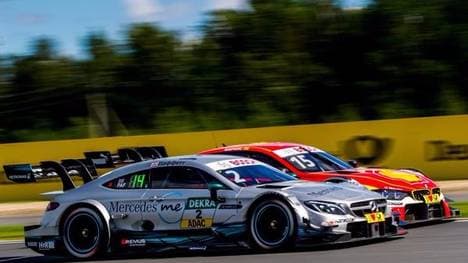 Mercedes (vorn) wird sich Ende 2018 aus der DTM-Szene verabschieden