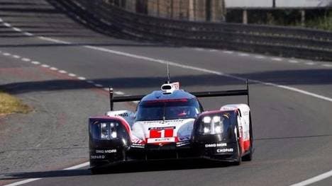 Neel Jani brachte den Porsche mit der Startnummer 1 an die Spitze