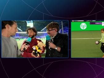 Der Ex-Real-Star Marcelo ist bei der Icon League in Bremen zu Gast. Am Rande eines SPORT1-Interviews bekommt er das berühmte Phrasenschwein überreicht.