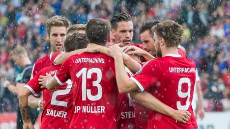 SpVgg Unterhaching v 1. FSV Mainz 05 - DFB Cup