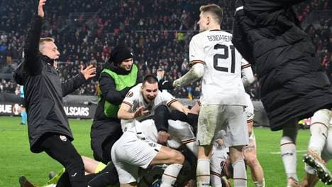 Schachtar-Spieler feiern Weiterkommen