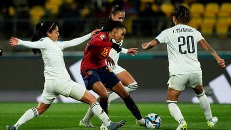 Spaniens Salma Paralluelo gegen Costa Rica