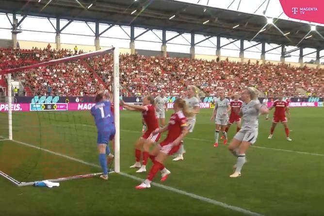 Dieser Patzer lässt Bayern am Ende jubeln