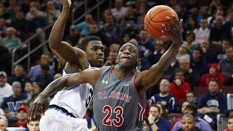 Rysheed Jordan (r.) im Duell mit dem späteren Spanien-Profi Dylan Ennis