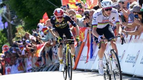 Vingegaard (l.) und Pogacar: Erstes Duell im Hochgebirge