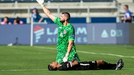 Schiedsrichterassistent wurde am 28. September 1987 in Guatemala geboren