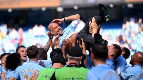 Manchester City v Huddersfield Town - Premier League