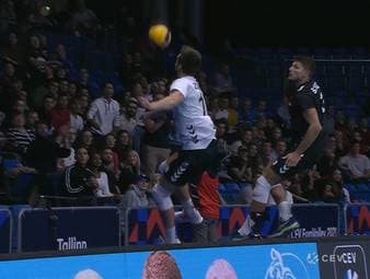 Die deutschen Volleyballer kämpfen gegen Olympiaseiger Frankreich bei der EM um jeden Punkt. Am Ende muss sich Deutschland trotzdem geschlagen geben.