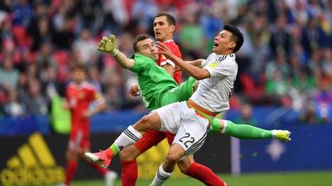 FBL-CONFED-CUP-MATCH09-MEX-RUS