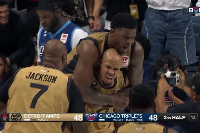 Detroit Amps - Chicago Triplets