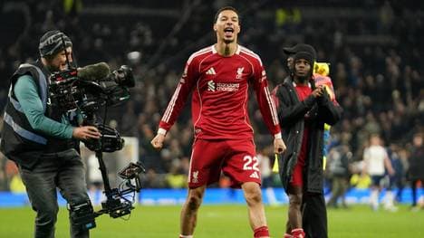 Hugo Ekitiké, der ehemalige Stürmer der Frankfurter Eintracht, befindet sich aktuell in herausragender Form!