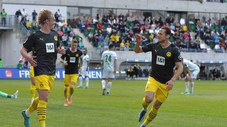 Julian Brandt (li.) erzielte gegen Fürth einen Doppelpack