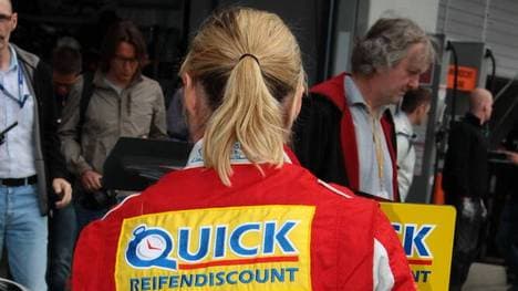 Sabine Schmitz hat als einzige Frau bisher 2 mal das 24-Stunden Rennen auf dem Nürburgring gewonnen