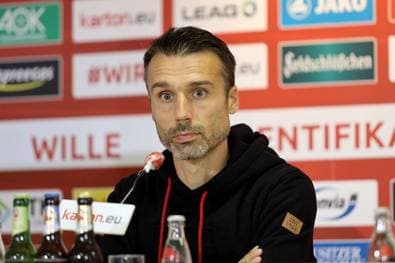 Nach drei Saisonspielen: Cottbus stellt Trainer Abt frei