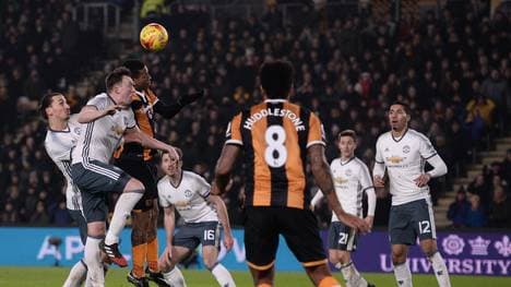 FBL-ENG-LCUP-HULL-MAN UTD