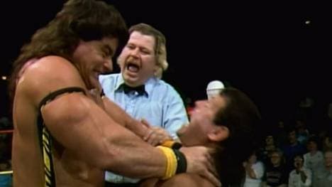 Jeff Gaylord (l.) bei einem Match gegen Wrestling-Legende Jerry "The King" Lawler