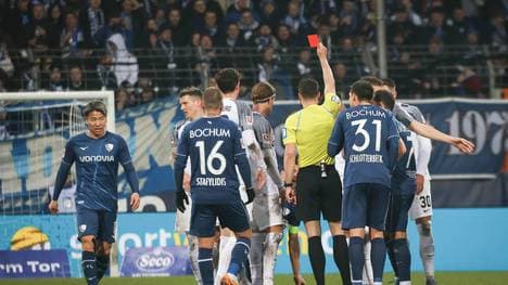 Felix Zwayer wird von Bochum-Fans übelst beleidigt