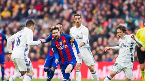 FC Barcelona v Real Madrid CF - La Liga