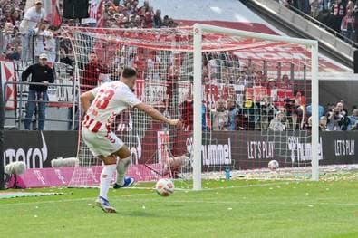 Ausgerechnet im Derby: Mega-Fehlschuss von El Mala