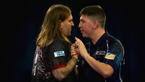 Ryan Searle besiegte William Borland in seiner Zweitrundenpartie bei der Darts-WM