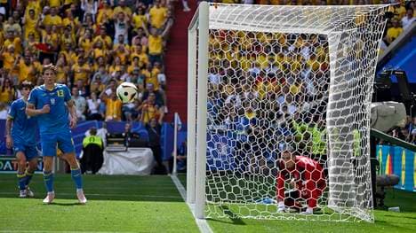 Andriy Lunin patzte bei der Klatsche für seine Ukrainer bei der EM mehrfach