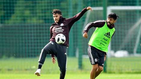 Diego Reyes (l.) fehlt Mexiko bei der Fußball-WM in Russland