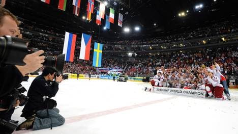 Czech Republic's players celebrate with