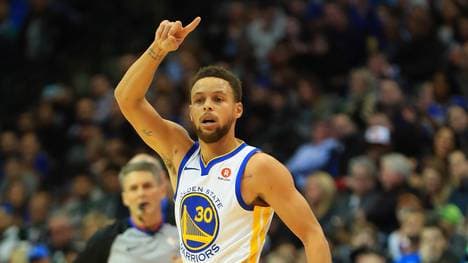 Golden State Warriors v Dallas Mavericks