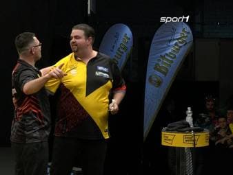 Gabriel Clemens zieht gegen einen gnadenlosen Damon Heta beim German Darts Grand Prix den Kürzeren und scheidet aus.