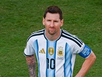 Lionel Messi beendet seine Karriere in der argentinischen Nationalmannschaft. In einem emotionalen Statement gab der Ausnahmefußballer seinen Entschluss nun bekannt.