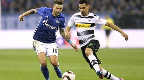 Timothee Kolodziejczak (hier Gladbach) am Ball gegen seinen zukünftigen Club Schalke 04?