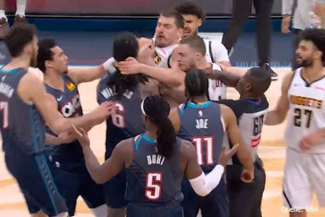 NBA-Eskalation! Superstar rastet aus - und fliegt