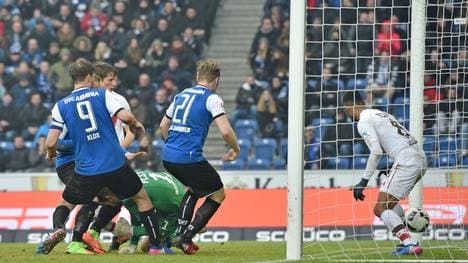 DSC Arminia Bielefeld v FC St. Pauli - Second Bundesliga