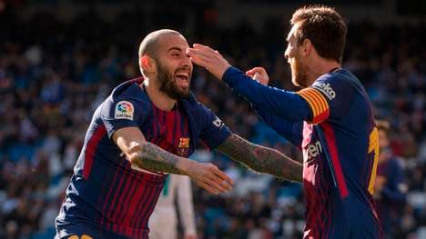 Aleix Vidal (l.) spielt in Zukunft für den FC Sevilla