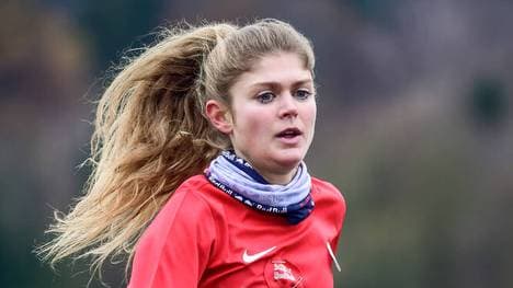 Konstanze Klosterhalfen gewann den Silvesterlauf in Köln 